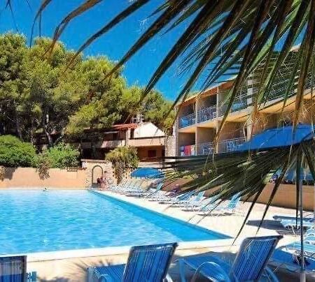 Sanary Sur Mer Appartement 30M2 T2 Avec Terrasse Piscine 10Min A Pied De La Plage Екстер'єр фото